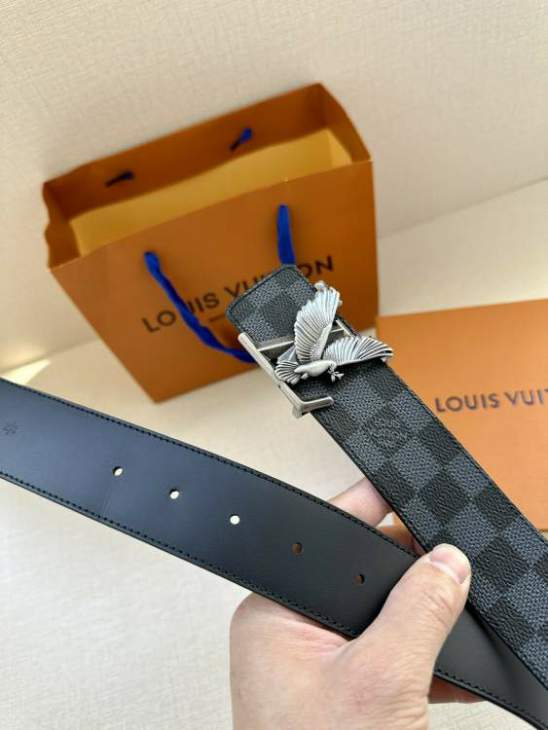 Picture of Louis Vuitton Belts _SKUfw129927376fw